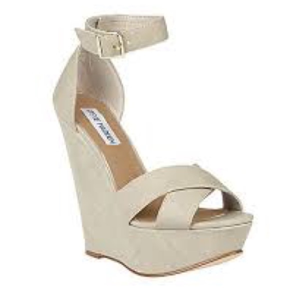 🔴LAST CHANCE🔴 Steve Madden Xenon Wedge